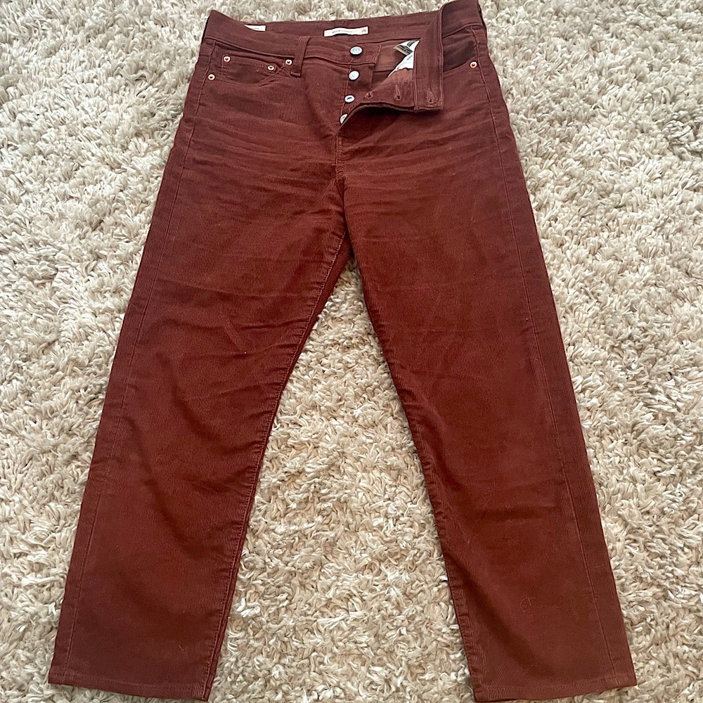 Levi’s Wedgie Straight Leg Corduroy Jean Women’s Size 29